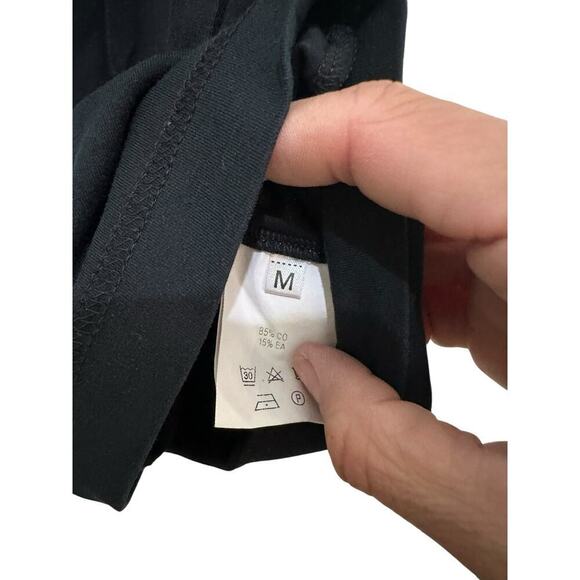 Heide OST Women's Black V-neckline Short Sleeves Oversized T-Shirt Size Medium - Picture 3 of 5